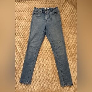 Levi’s - 721 High Rise Skinny - Size 28